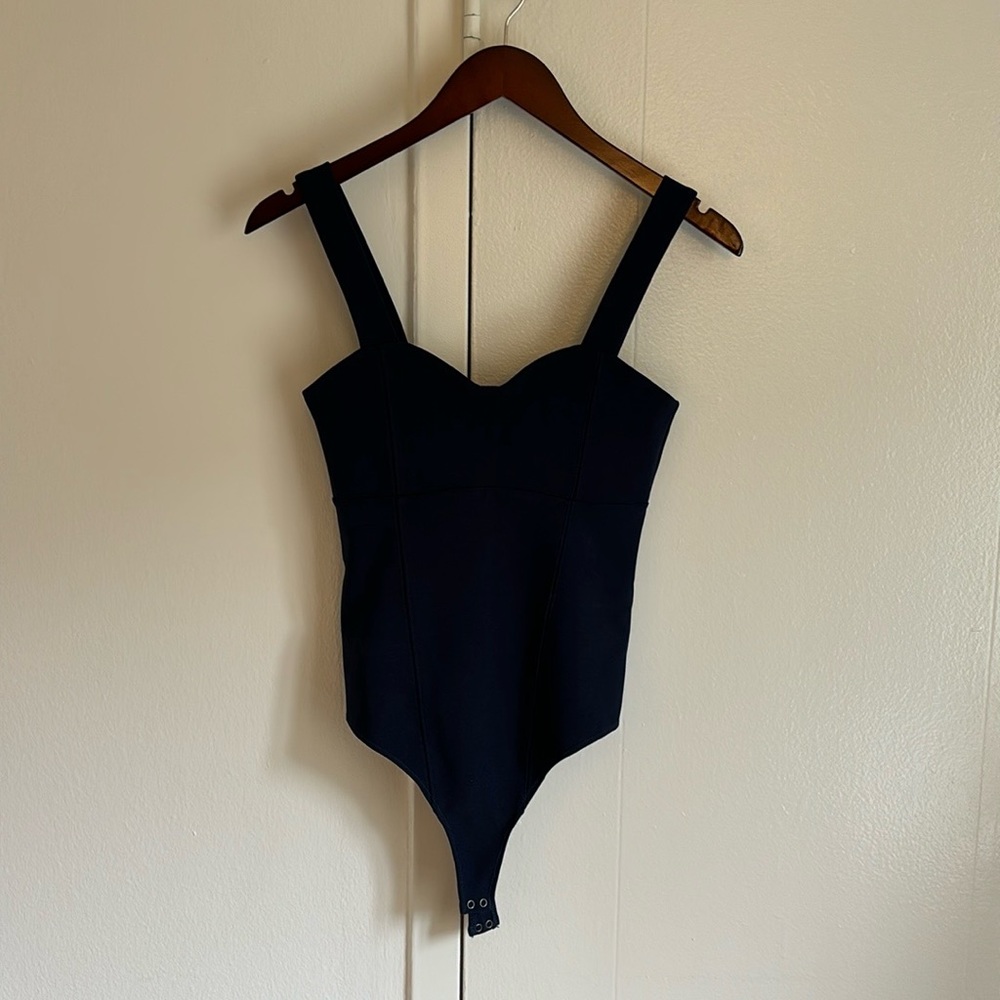 Abercrombie & Fitch Crepe Sweetheart Bodysuit